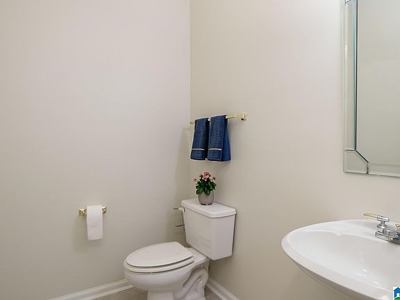 5th image of 3017 English Oaks Cir