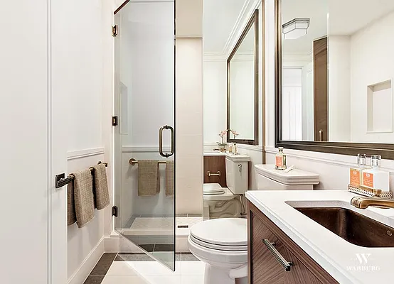 Rented by Warburg | media 30