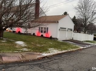 34 Evergreen Rd, Manchester, CT 06042