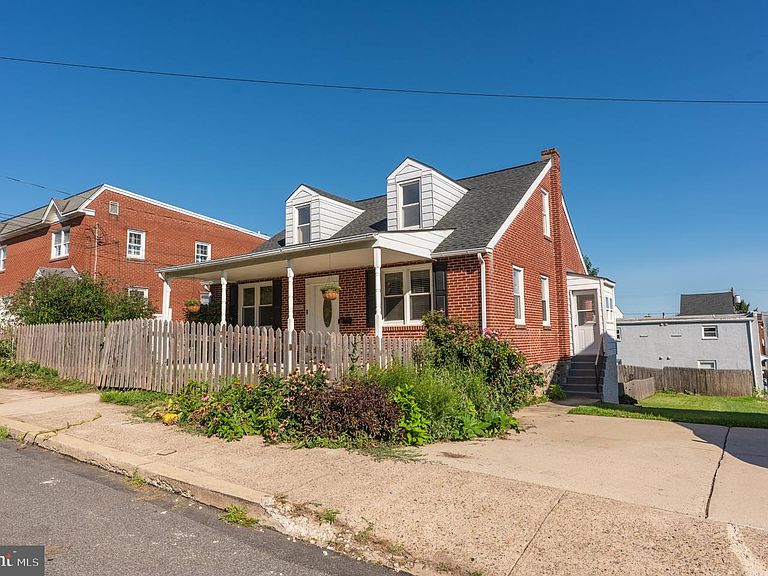 Listing photo 4