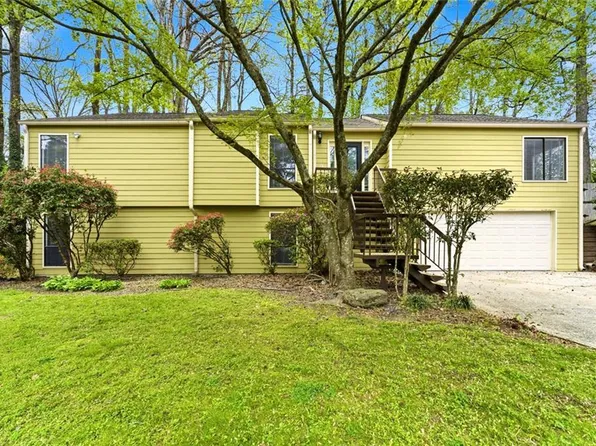 2754 Georgian Ter, Marietta, GA 30068