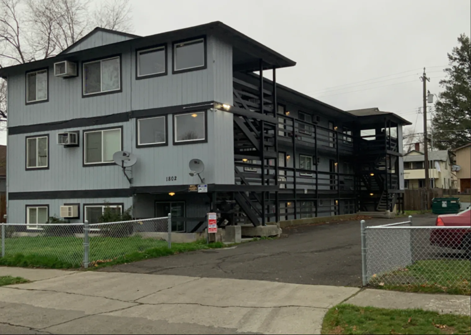 Cozy 2bd/1ba North West Apartment | On-Site Laundry | Pet Friendly | Off-Street Parking | Avail U... — Photo 1