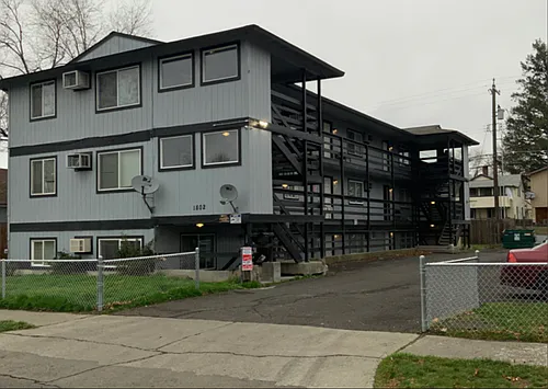 Cozy 2bd/1ba North West Apartment | On-Site Laundry | Pet Friendly | Off-Street Parking | Avail U... Photo 1