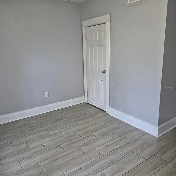 127 W Sligh Ave — Photo 7