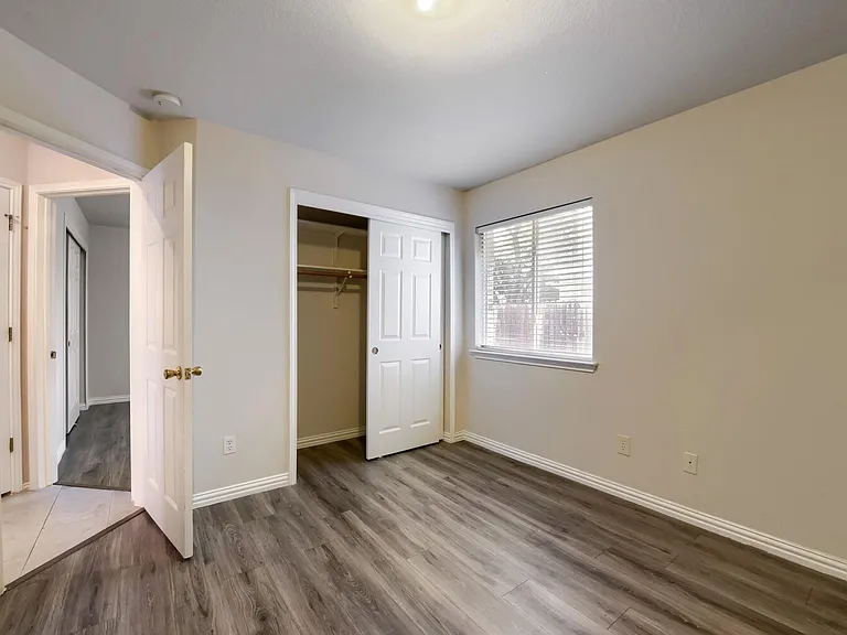 4447 Bremner Dr — Photo 8