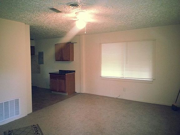 5th image of 1214 Maple Ave