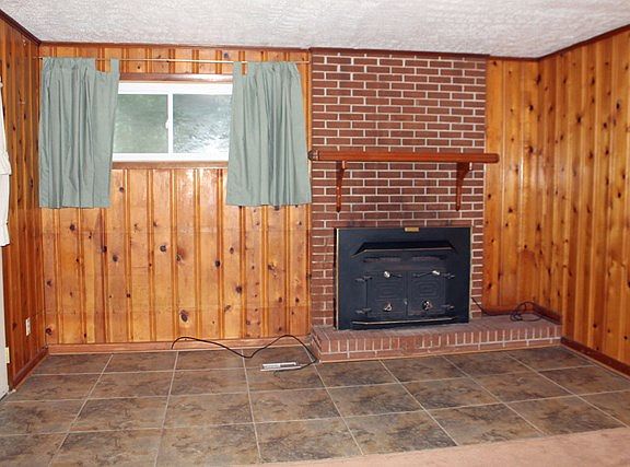 5th image of 201 Woodland Dr