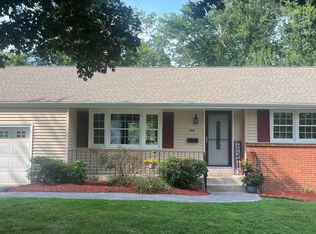 44 Hartwell Rd, West Hartford, CT 06117