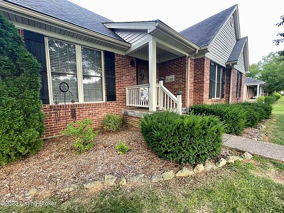 5th image of 3104 Bluegrass Dr