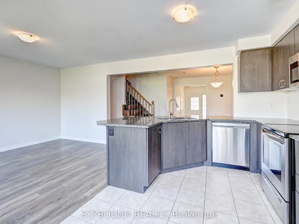260 Waterbrook Ln, Kitchener, ON N2P 0H7