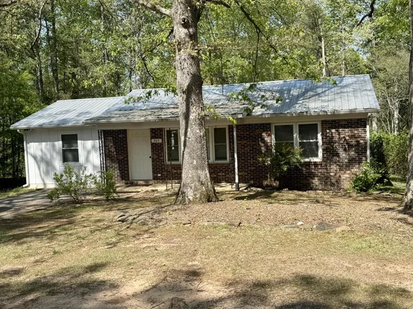 205 Timberlane Dr, Walhalla, SC 29691