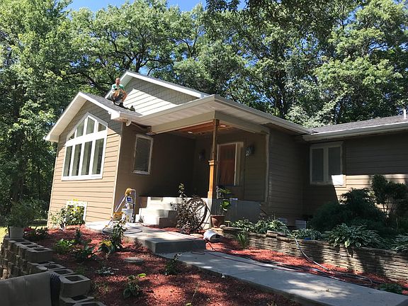 3rd image of 4676 Ozark Ave S