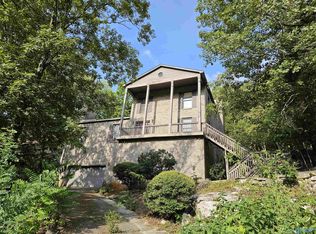 1692 Shady Cove Cir SE, Huntsville, AL 35802