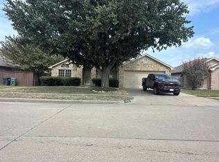 6003 Flat Wood Ln, Arlington, TX 76018