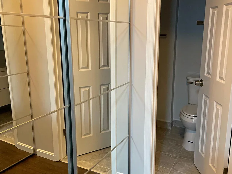 Walkthrough closet
