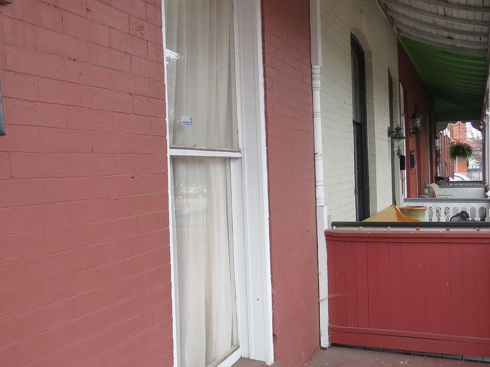 1st image of 2811 E Marshall St
