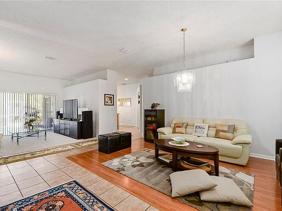 5th image of 14482 Nottingham Way Cir