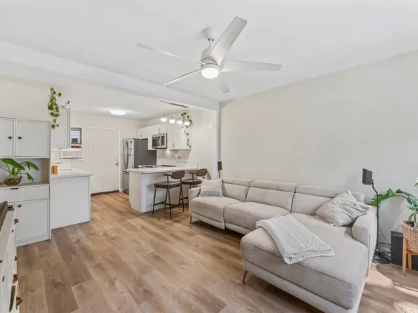 98-920 Noelani St #23, Pearl City, HI 96782