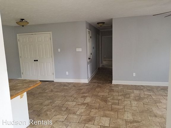 2nd image of 308 Bellewood Ln APT B