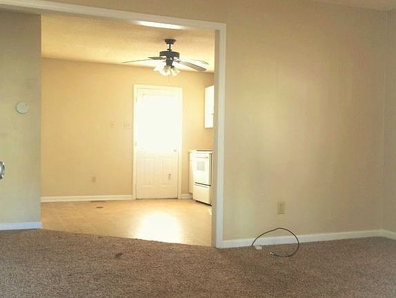 3rd image of 1037 New Beginnings Ave