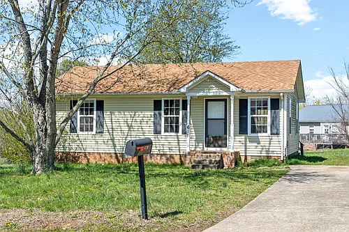 611 Artic Ave Photo 1