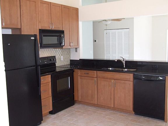 2nd image of 2926 1st Ln