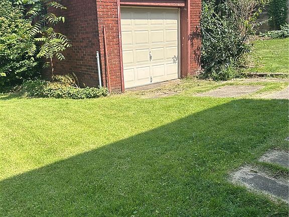 3rd image of 1424 McFarland Rd