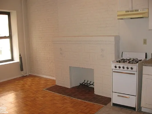 Rented by Brown Harris Stevens | media 16