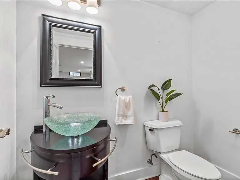 1822 Harcum Way #1 — Photo 10