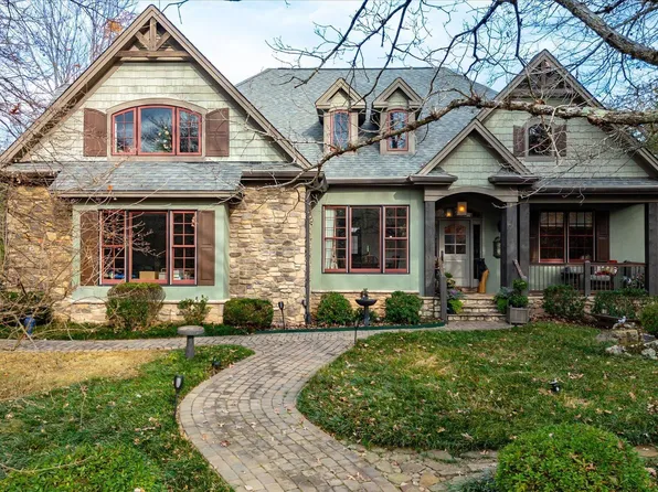 209 Courtside Trl, Travelers Rest, SC 29690