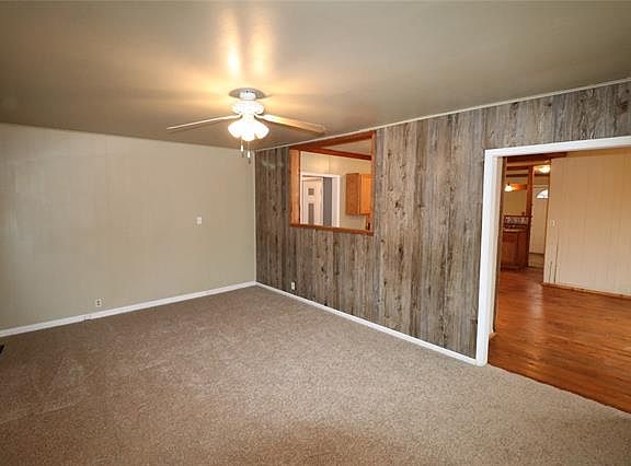 3rd image of 1015 Santa Clara Dr