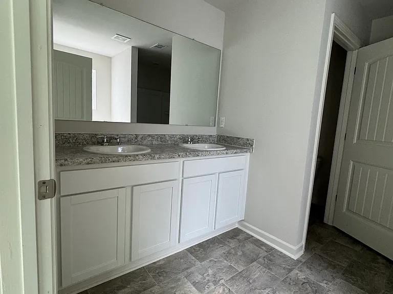 284 Shadwood Pl — Photo 12