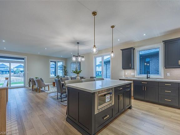 2nd image of 89 Duchess Dr