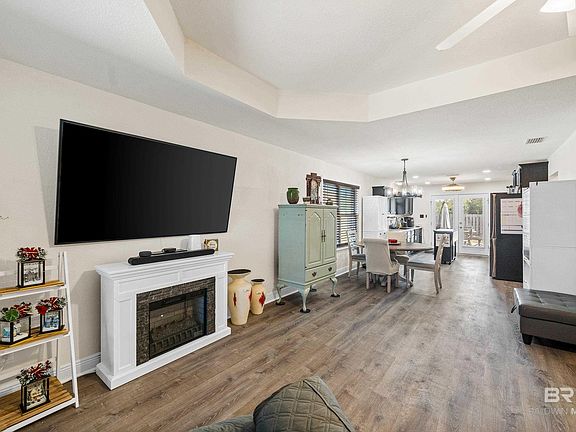 3rd image of 17100 Cold Mill Loop