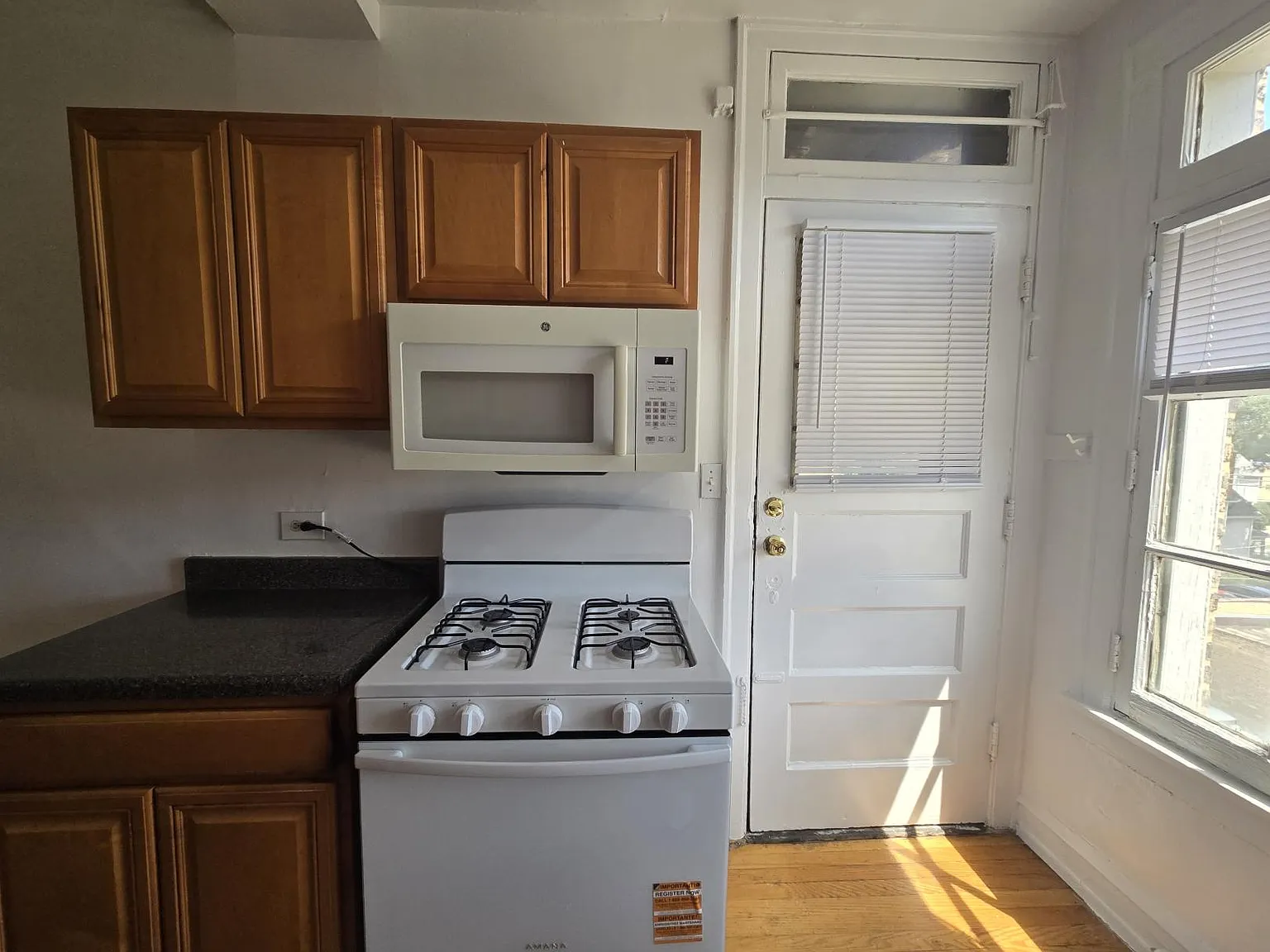 909 Elmwood Avenue #O3 — Photo 4