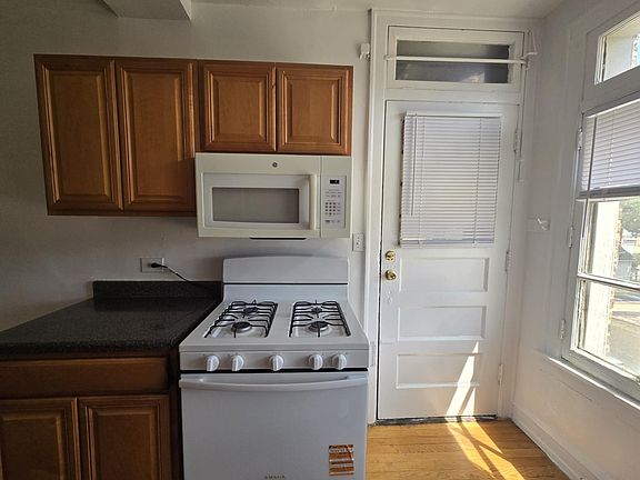 4th image of 909 Elmwood Ave APT O3