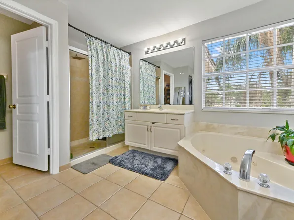 561 Peppergrass Run, Royal Palm Beach, FL 33411