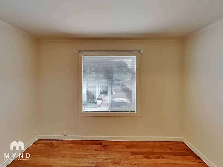 2118A Roosevelt Ave #2118A — Photo 11