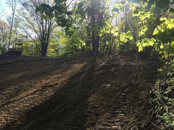1st image of 20 Linda Dr