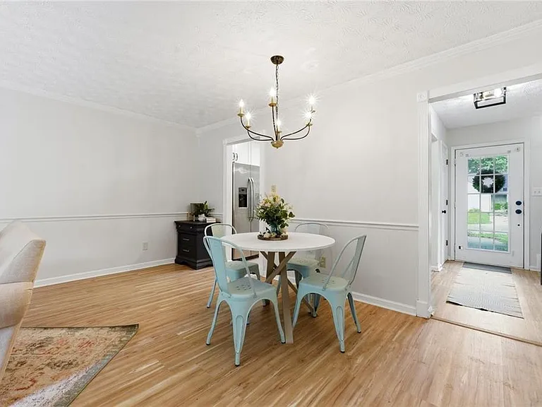 1070 Travelers Trl NW — Photo 6