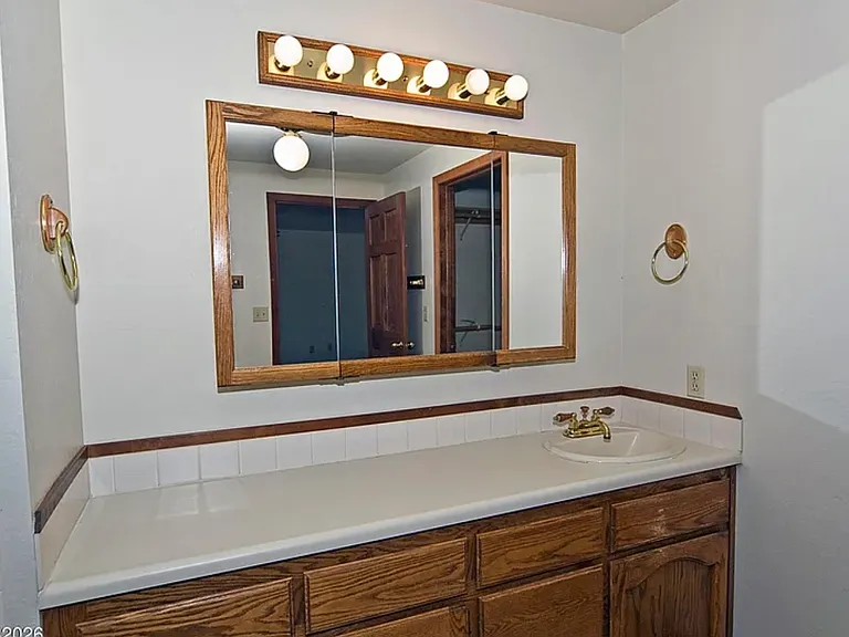 1058 Tenabo Ln — Photo 22