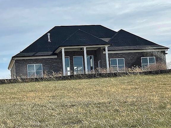 3rd image of 1533 Lincoln Hill Way