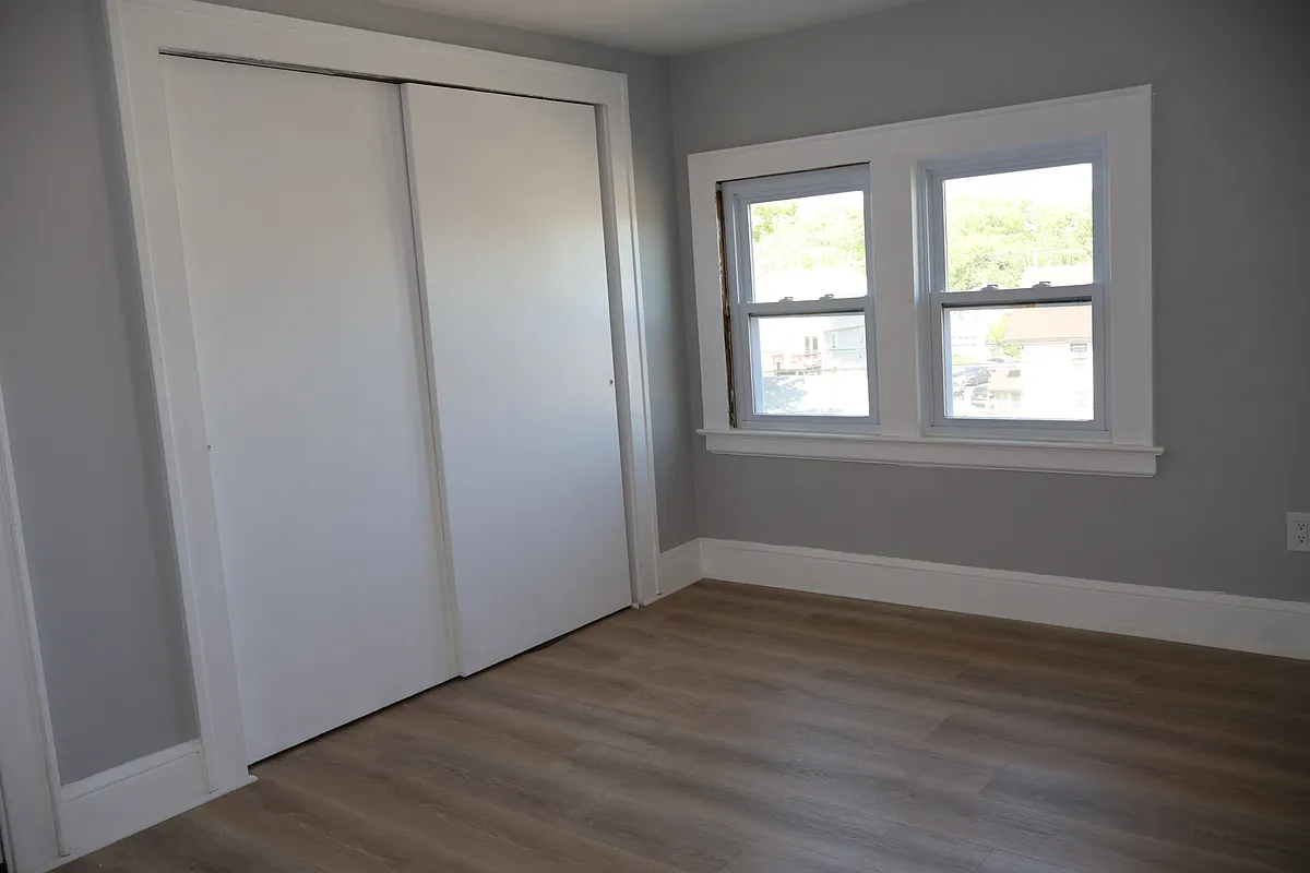 Living room - 49 Gurdon St #3