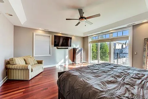 1337 W Roscoe St — Photo 18