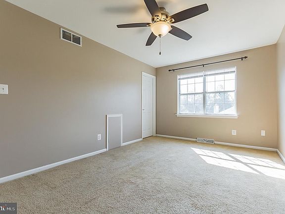 4th image of 5033 E Woodmill Dr