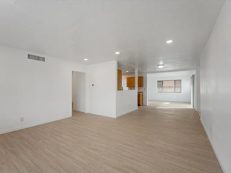 11629 Madison St — Photo 3