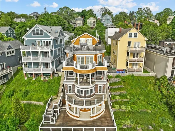 115 Pratt St #B, Providence, RI 02906