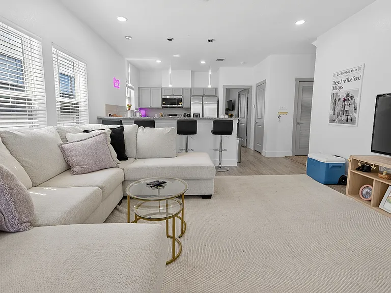 3206 Forest Park Blvd — Photo 9