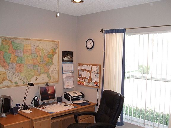 Bedroom-Office