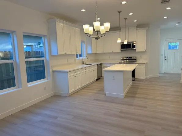 4821 36th St, Sacramento, CA 95820